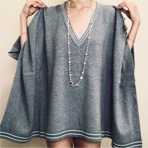 House of Harlow 1960 Gray Sweater Oversized Poncho
